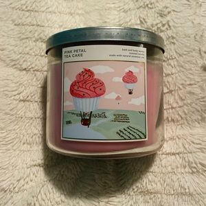 NEW Bath and Body Works Pink Petal Tea Cake 3-Wick Candle
